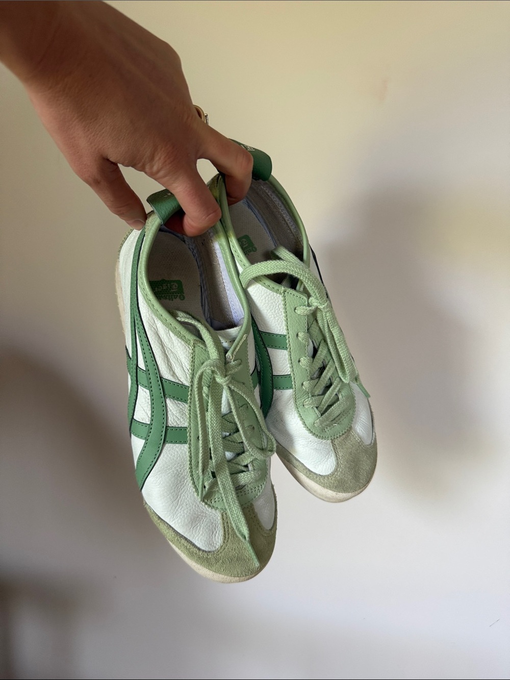 Onitsuka Tiger Mexico 66 Light Green Athletic Sneakers - Classic Two-Tone Design
